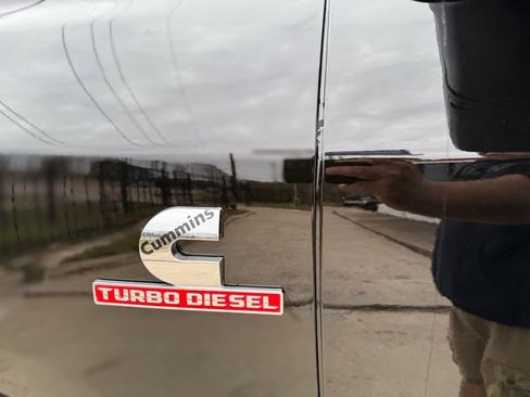 Used 2024 RAM 3500 Big Horn w/ Sport Appearance Package image 10