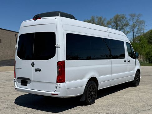 Used 2021 Mercedes-Benz Sprinter 2500 w/ Driver Convenience Package image 4