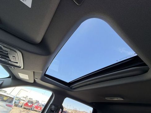 New 2026 GMC Sierra 1500 SLT w/ SLT Premium Plus Package image 19