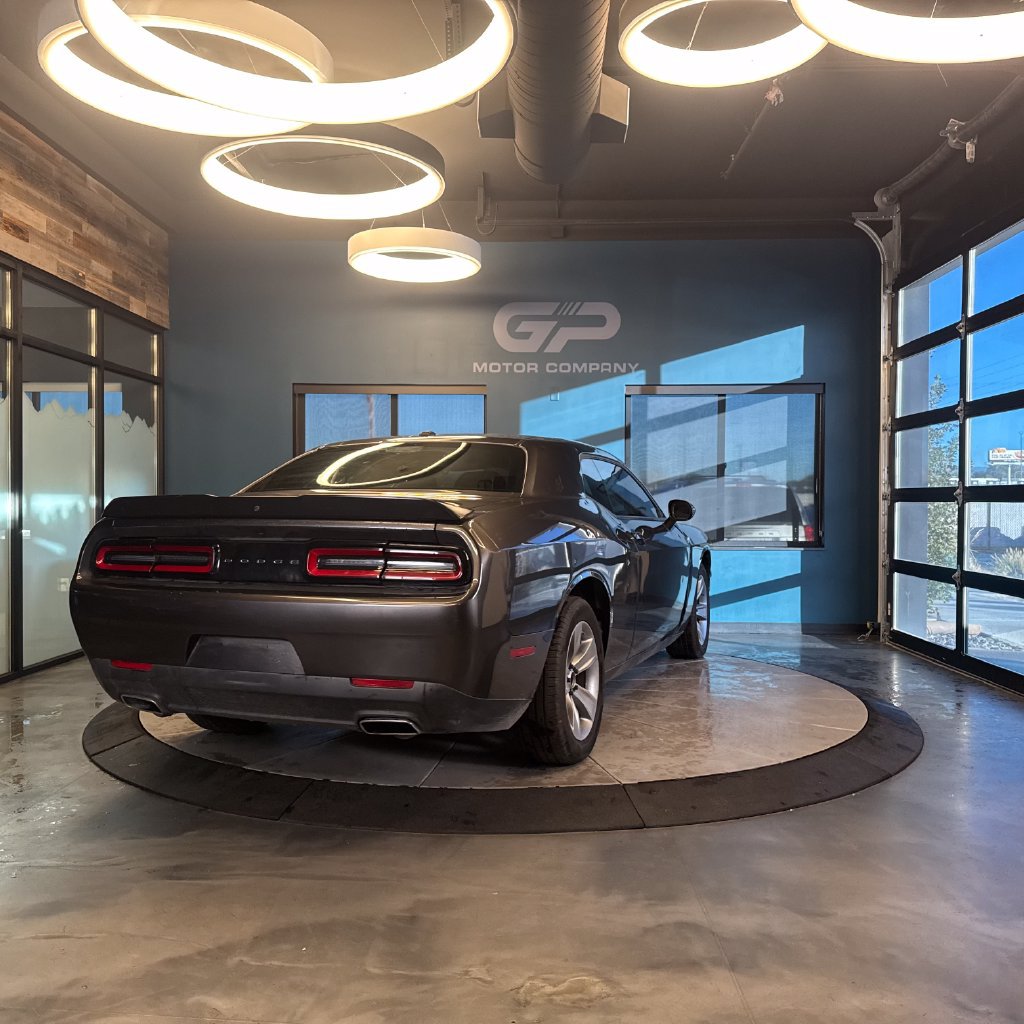 Used 2023 Dodge Challenger SXT RWD image 3