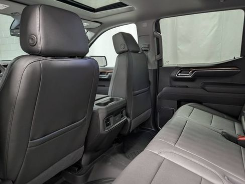 New 2026 Chevrolet Silverado 1500 LT Trail Boss w/ LT Trail Boss Premium Package AWD/4WD image 17