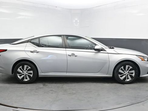 Used 2021 Nissan Altima 2.5 S FWD image 9