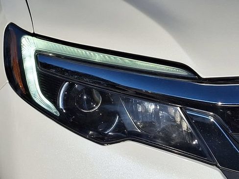 Certified 2019 Honda Pilot LX image 9
