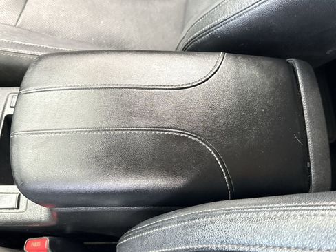 Used 2017 Nissan Rogue SL w/ SL Premium Package image 37