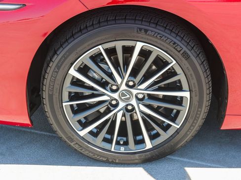 Certified 2025 Lexus ES 300h w/ Premium Package FWD image 11