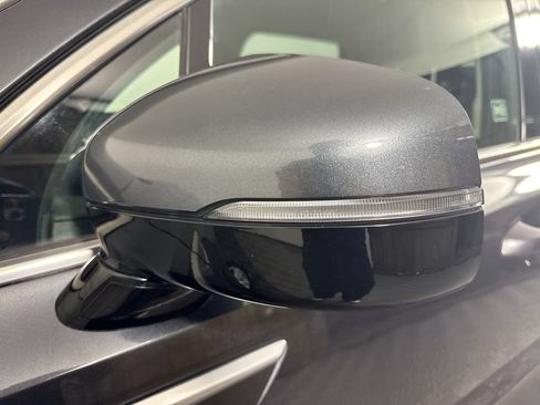 Used 2022 Kia Sorento LX AWD/4WD image 18