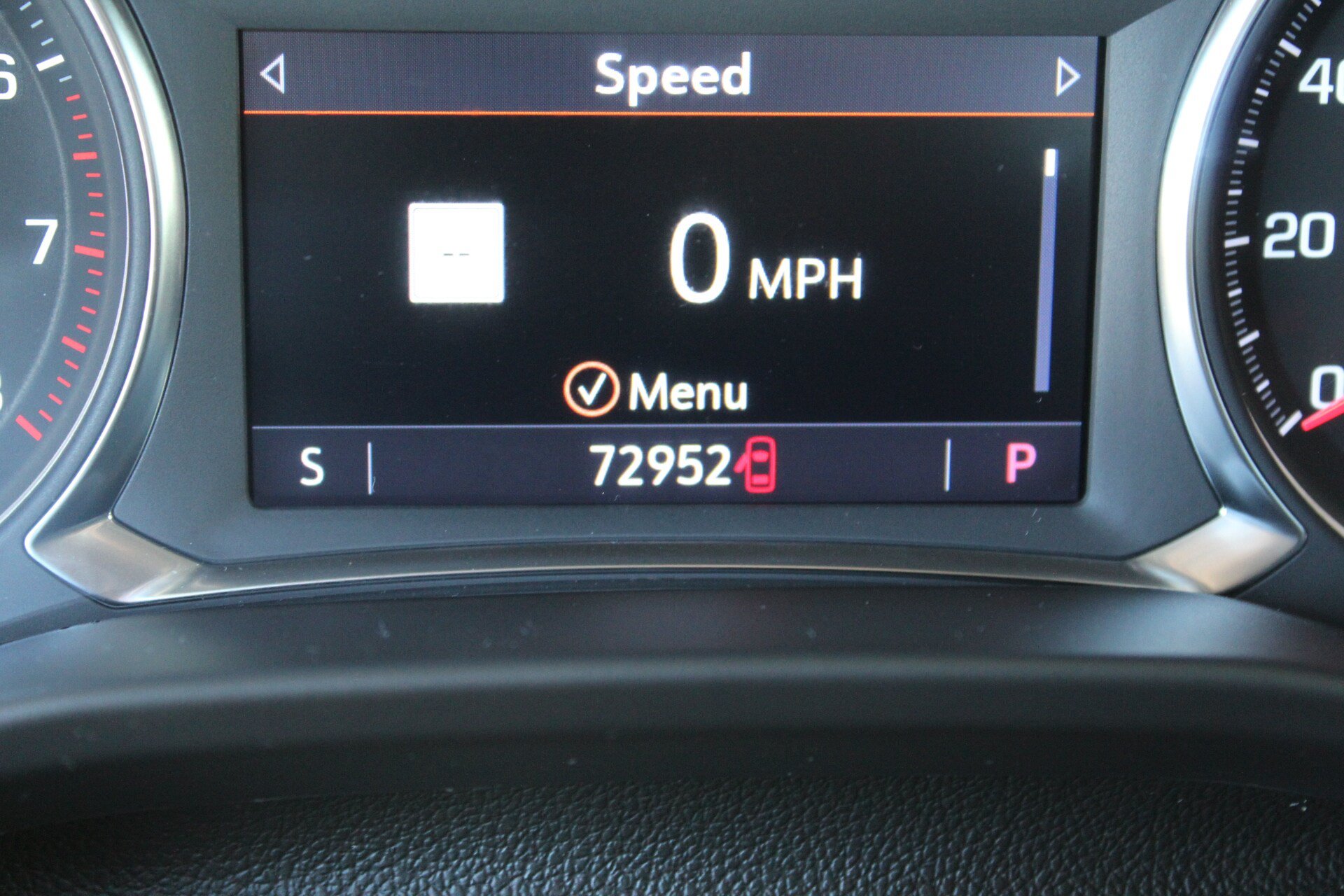 Used 2023 GMC Acadia SLT FWD image 42