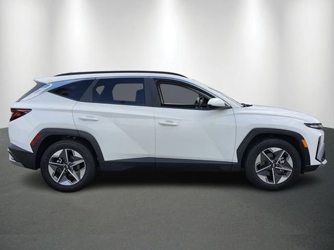 Used 2025 Hyundai Tucson SEL FWD image 6