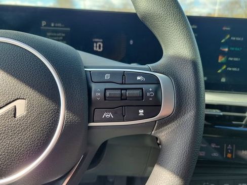New 2026 Kia K5 LXS image 16