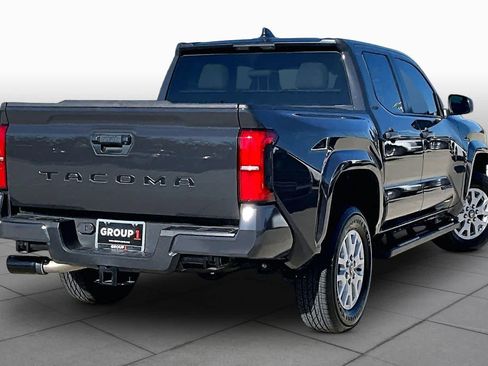 Used 2025 Toyota Tacoma SR5 RWD image 12