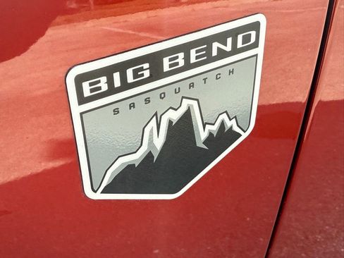 Used 2022 Ford Bronco Big Bend w/ Sasquatch Package image 29