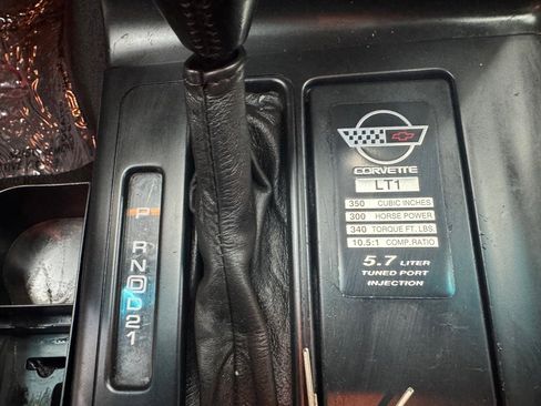 Used 1995 Chevrolet Corvette Coupe RWD image 27