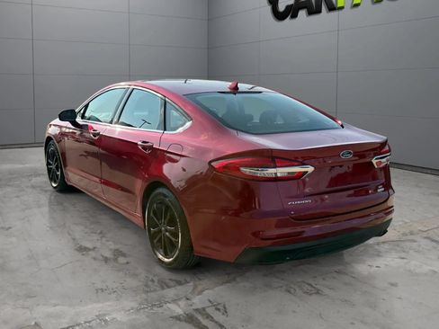 Used 2020 Ford Fusion SE FWD image 8