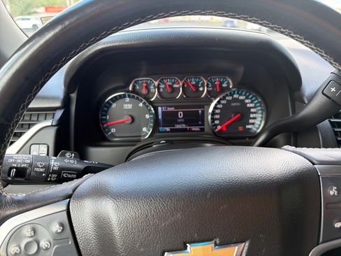 Used 2018 Chevrolet Tahoe LS w/ Enhanced Driver Alert Package AWD/4WD image 11