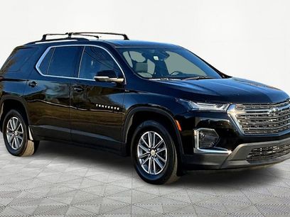 Used 2023 Chevrolet Traverse LT