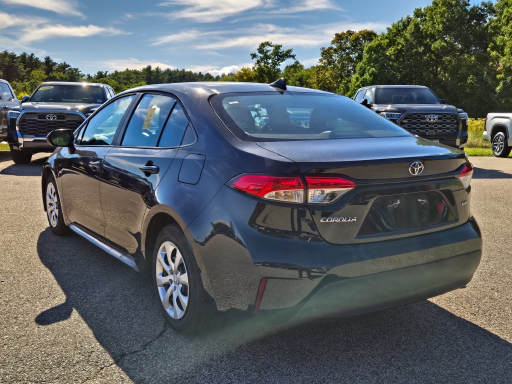 Used 2026 Toyota Corolla LE FWD image 3