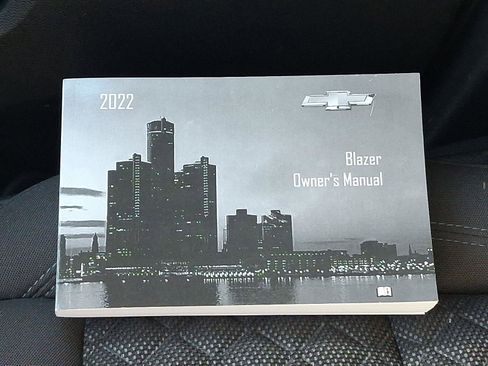 Used 2022 Chevrolet Blazer LT image 25