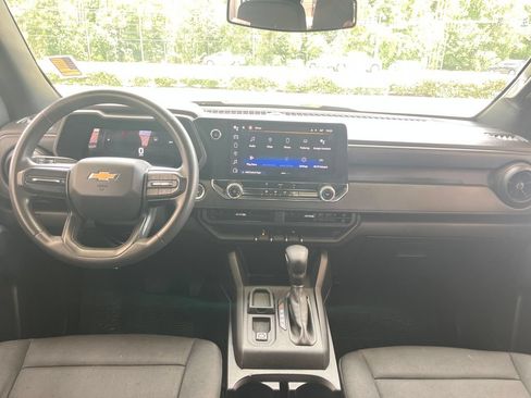 Used 2023 Chevrolet Colorado W/T RWD image 13