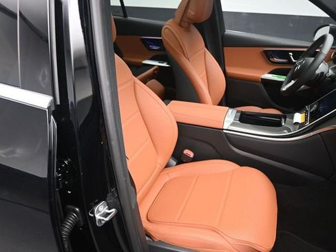 New 2026 Mercedes-Benz GLC 300 image 31
