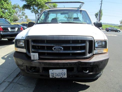 Used 2003 Ford F350 XL image 2
