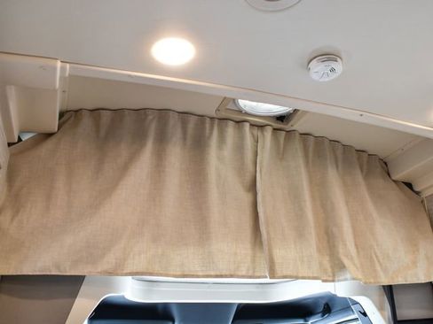 Used 2023 Mercedes-Benz Sprinter 3500 image 41