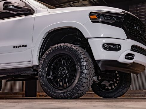 Used 2024 RAM 1500 Limited AWD/4WD image 12