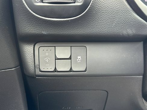 Used 2019 Kia Soul ! FWD image 28