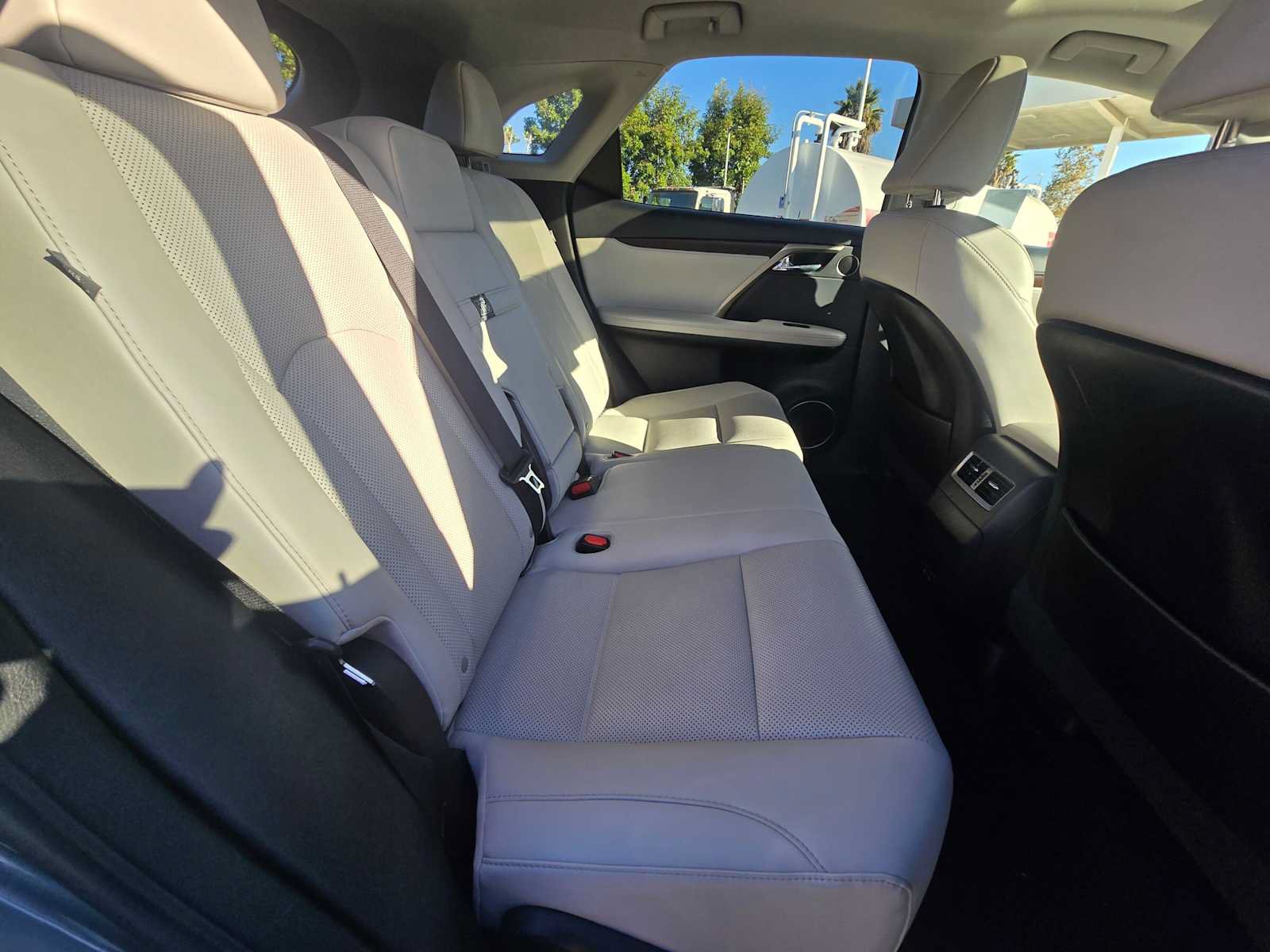 Used 2022 Lexus RX 350 FWD w/ Premium Package image 12