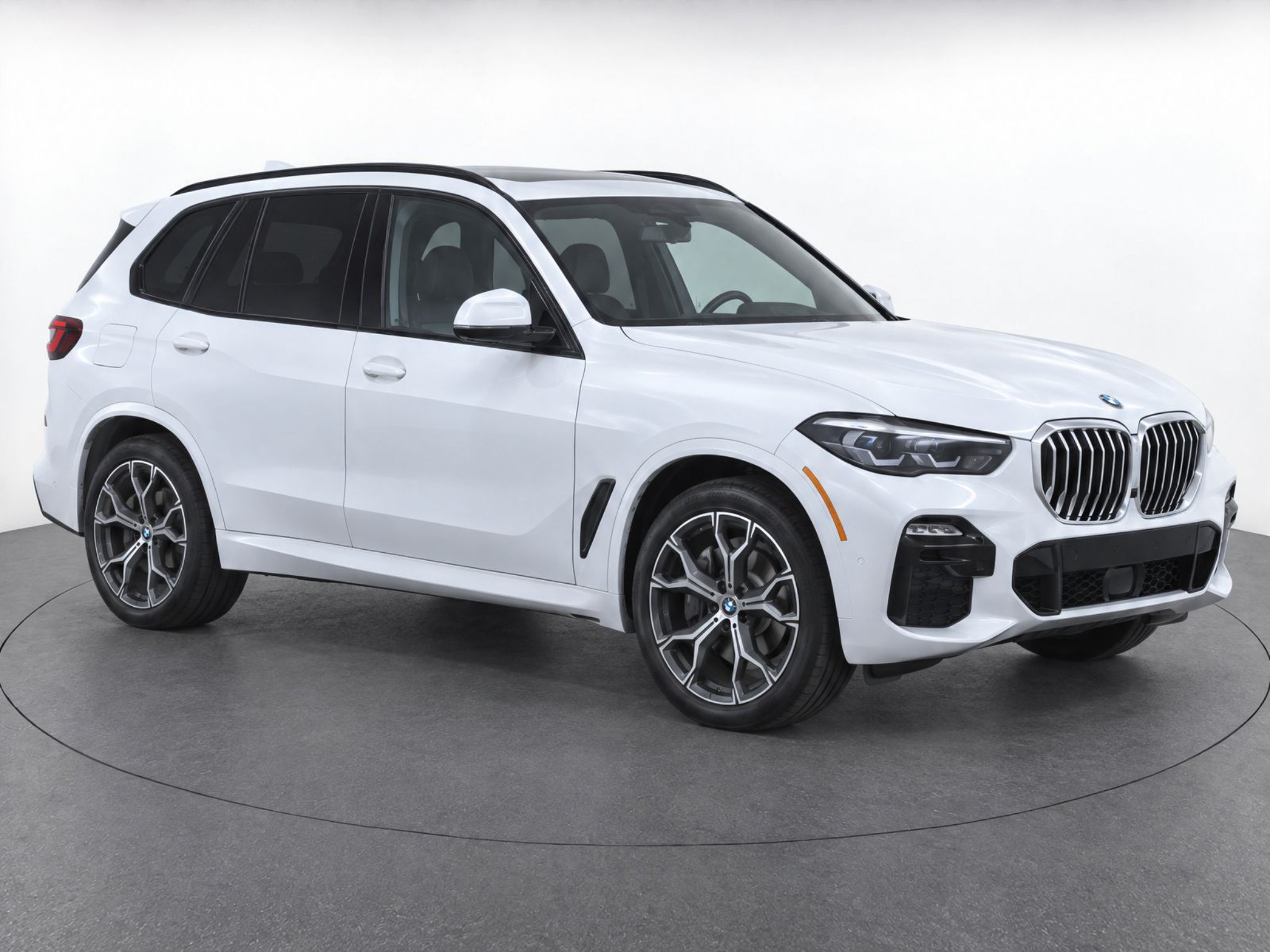 Used 2020 BMW X5 xDrive40i w/ M Sport Package AWD/4WD image 2