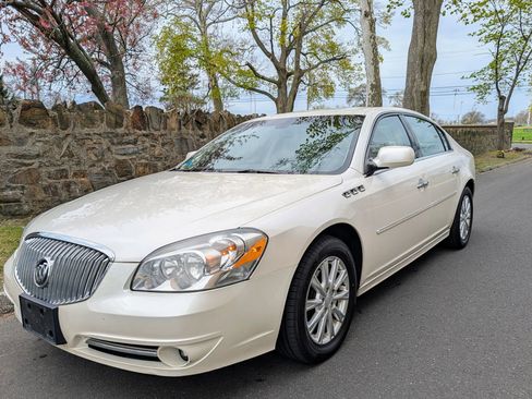 Used 2011 Buick Lucerne CXL w/ Driver Confidence Package FWD image 1