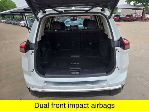 Used 2024 Nissan Rogue Platinum w/ Platinum Premium Package FWD image 32