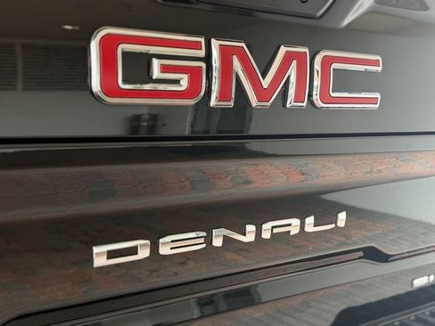 Used 2024 GMC Sierra 2500 Denali w/ Denali Reserve Package AWD/4WD image 9