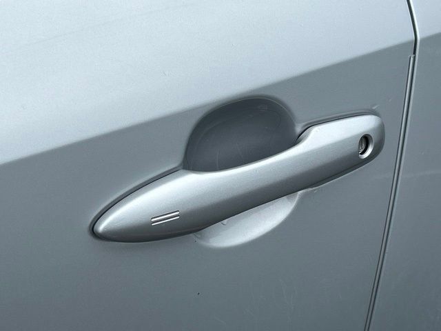 Used 2024 Toyota Corolla LE w/ LE Convenience Package FWD image 15