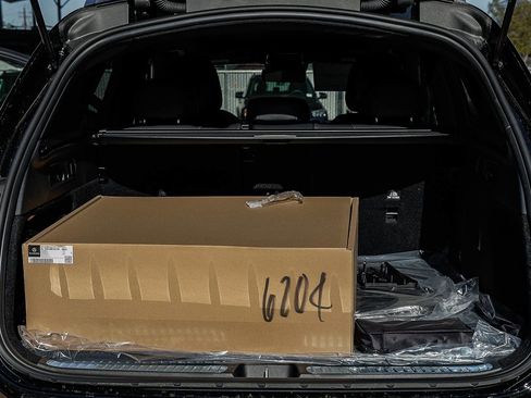 New 2026 Mercedes-Benz GLC 300 image 28