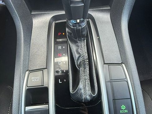Used 2019 Honda Civic EX image 32