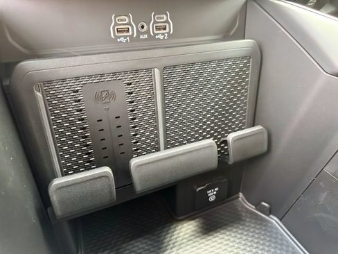 New 2026 RAM 1500 Big Horn AWD/4WD image 24
