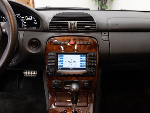 Used 2004 Mercedes-Benz CL 55 AMG image 18