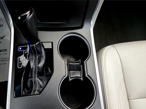 Used 2016 Toyota Camry XLE image 28