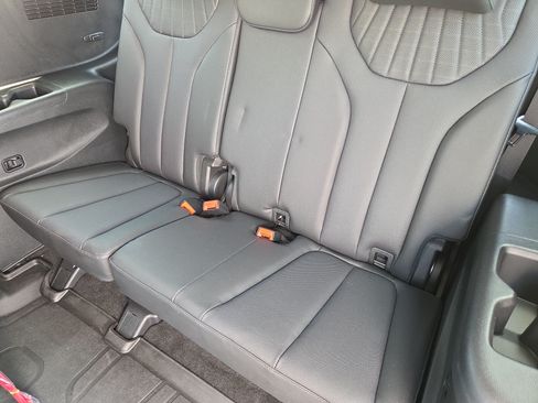 Used 2023 Hyundai Palisade Limited AWD/4WD image 19