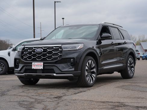 New 2026 Ford Explorer Platinum w/ LUX Leather Package AWD/4WD image 8