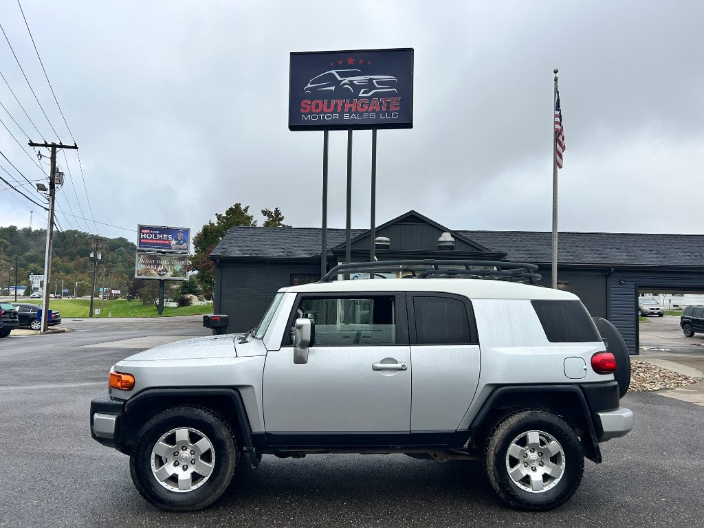 Used 2007 Toyota FJ Cruiser 4WD image 11