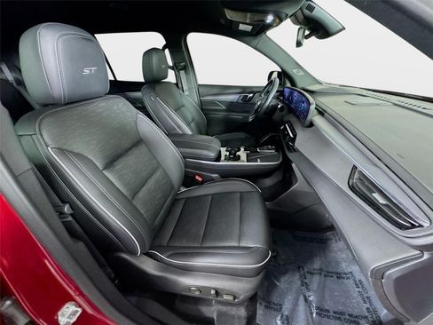 Certified 2025 Buick Enclave Sport Touring w/ Power Package FWD image 29