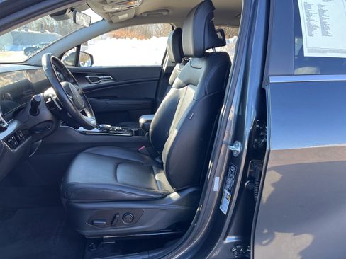 Used 2023 Kia Sportage EX image 13