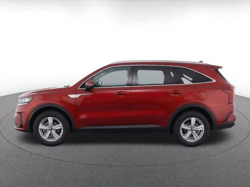 Used 2023 Kia Sorento LX FWD image 7