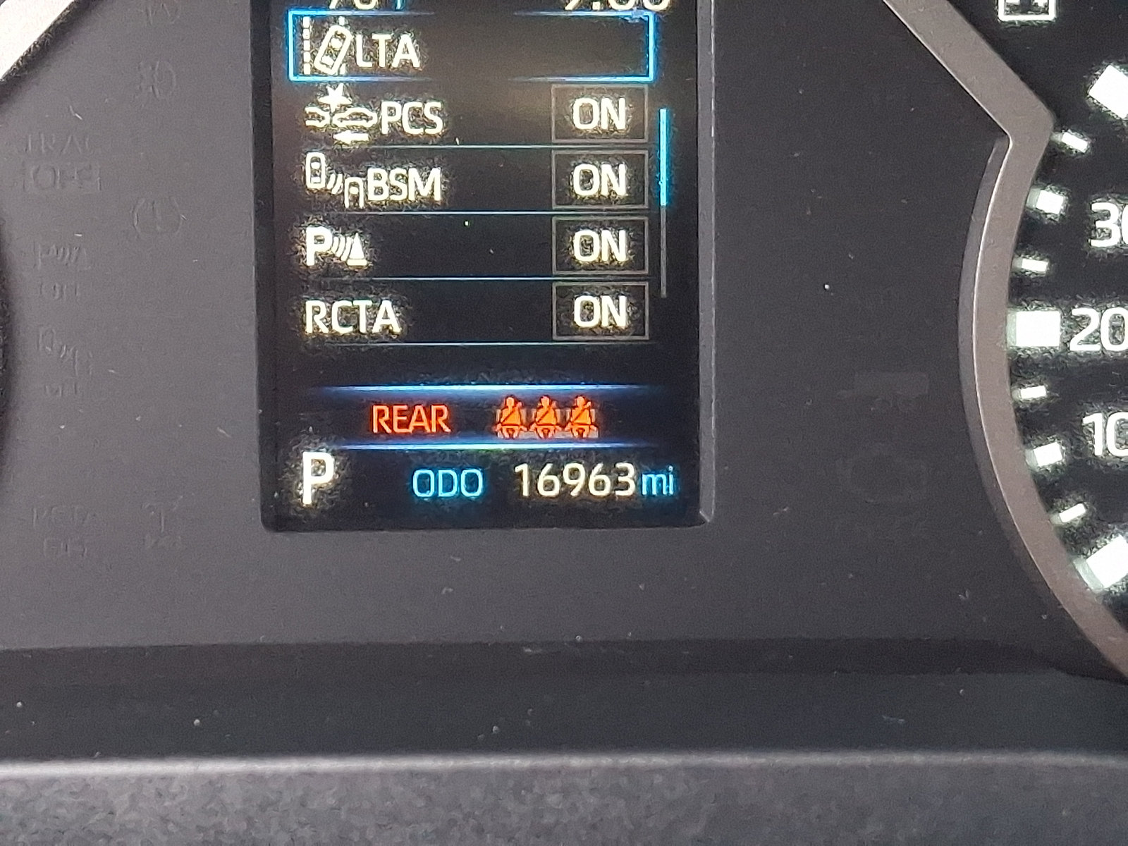Used 2025 Toyota Tundra SR5 w/ SR5 Convenience Package AWD/4WD image 20