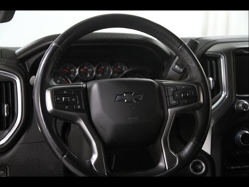 Used 2021 Chevrolet Silverado 1500 LT Trail Boss AWD/4WD image 8