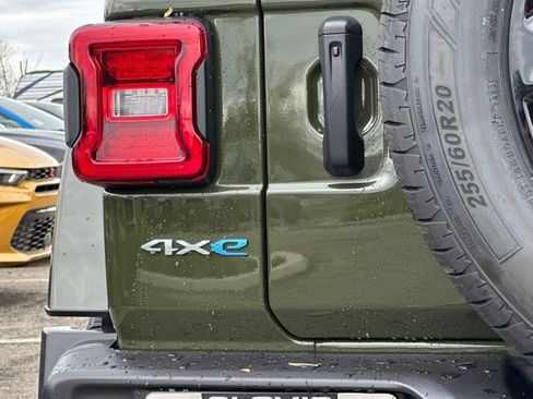 New 2024 Jeep Wrangler Unlimited Sahara image 21