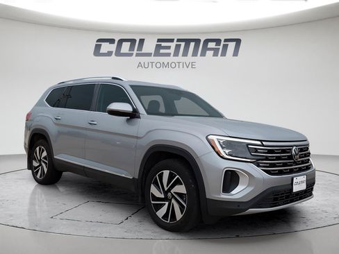 Used 2024 Volkswagen Atlas SEL AWD/4WD image 12