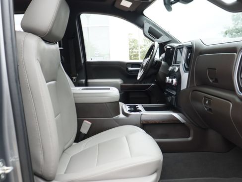 Used 2021 GMC Sierra 1500 SLT AWD/4WD image 21
