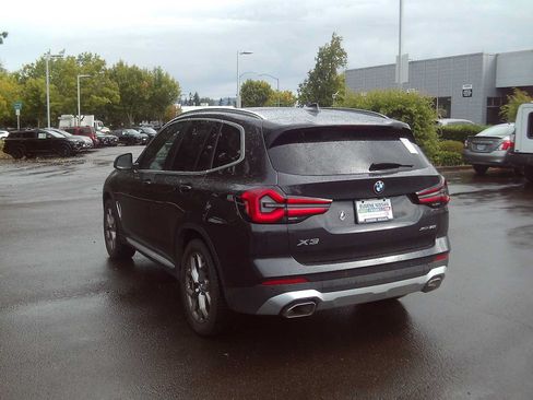 Used 2022 BMW X3 xDrive30i w/ Convenience Package AWD/4WD image 3